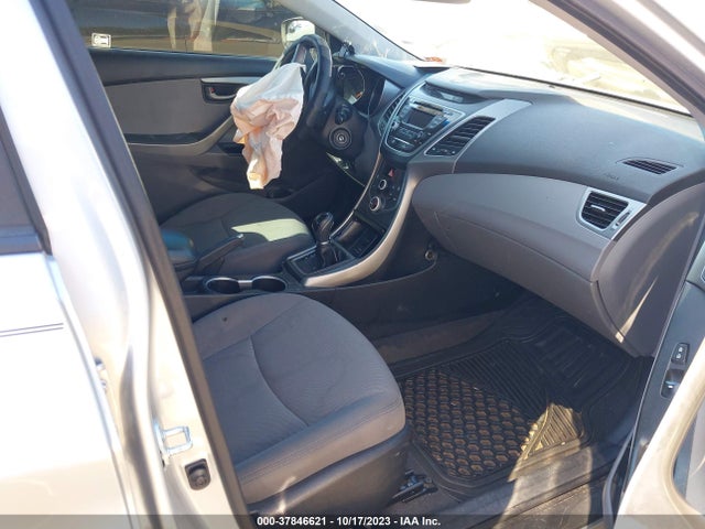 2014 HYUNDAI ELANTRA SE VIN: 5NPDH4AE5EH466917