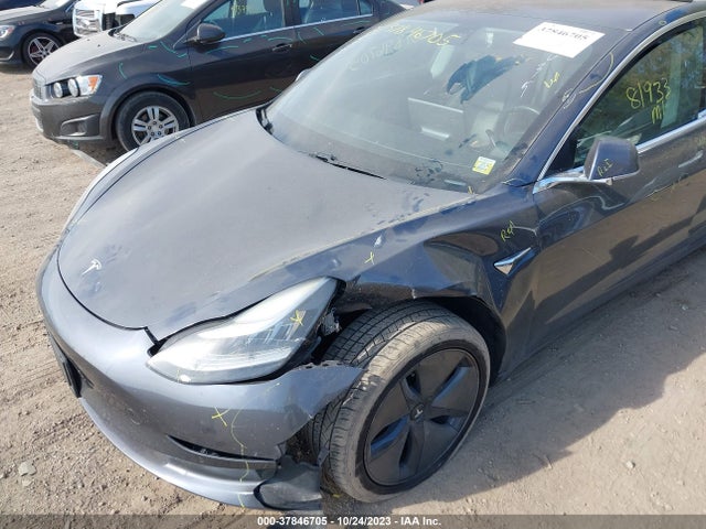 5YJ3E1EA6JF153622 Tesla Model 3 Mid Range/long Range
