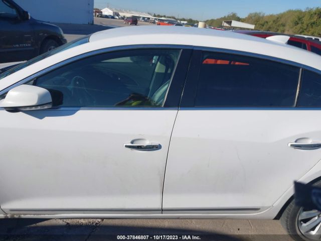 1G4GB5G3XFF267220 Buick Lacrosse Leather
