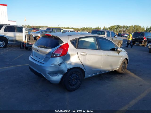 3FADP4TJ0FM138657 Ford FIESTA S