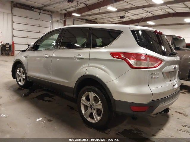 37846953 :رقم المزاد ، 1FMCU9G92GUB63161 vin ، 2016 Ford Escape Se مزاد بيع