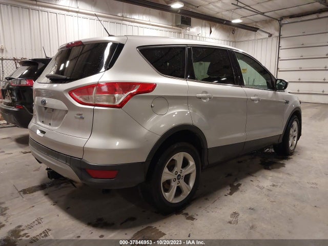 37846953 :رقم المزاد ، 1FMCU9G92GUB63161 vin ، 2016 Ford Escape Se مزاد بيع