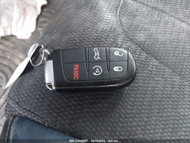 Chrysler 200 S 2015 1C3CCCDG1FN644183 Image 11