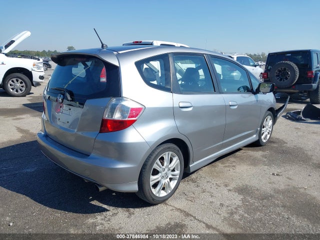 2010 HONDA FIT SPORT VIN: JHMGE8G49AC033908