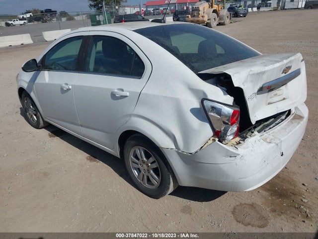 Chevrolet SONIC LT 2015 1G1JC5SH7F4168367 Image 3