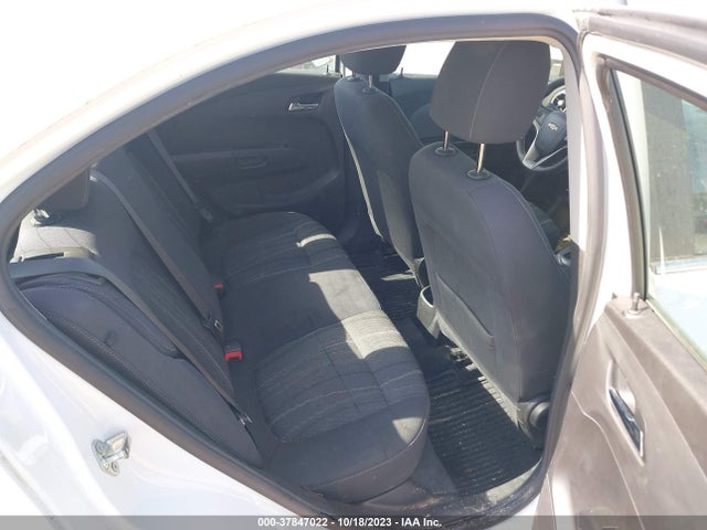 Chevrolet SONIC LT 2015 1G1JC5SH7F4168367 Image 8