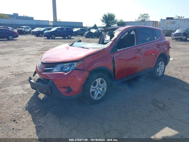 Toyota RAV4 LE 2015 2T3BFREV2FW370130 Image 2