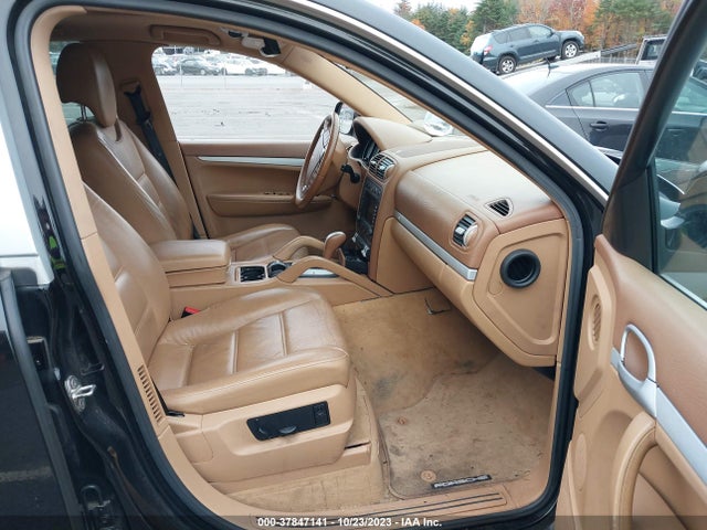 2005 PORSCHE CAYENNE WP1AA29P45LA25226 Photo 4