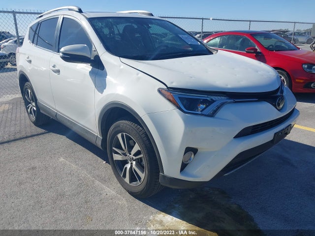 2018 TOYOTA RAV4 ADVENTURE/XLE VIN: JTMWFREV8JJ752624