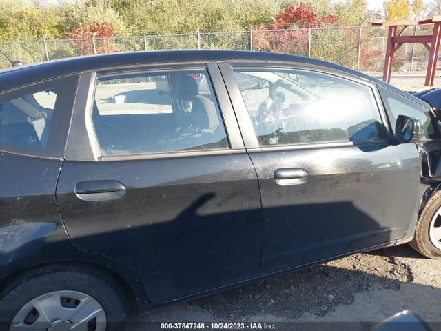 2013 HONDA FIT VIN: JHMGE8G3XDC066959