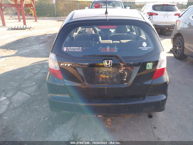 2013 HONDA FIT VIN: JHMGE8G3XDC066959
