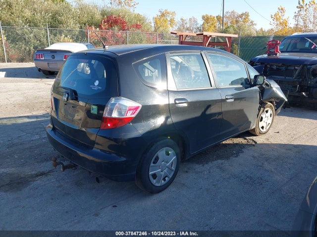 2013 HONDA FIT VIN: JHMGE8G3XDC066959