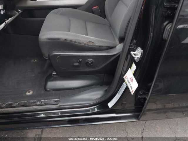 2019 RAM 1500 1C6SRFFT6KN699232 Photo 5