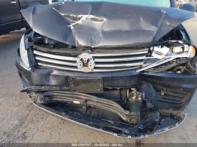 WVGEF9BP0FD003027 Volkswagen Touareg Lux