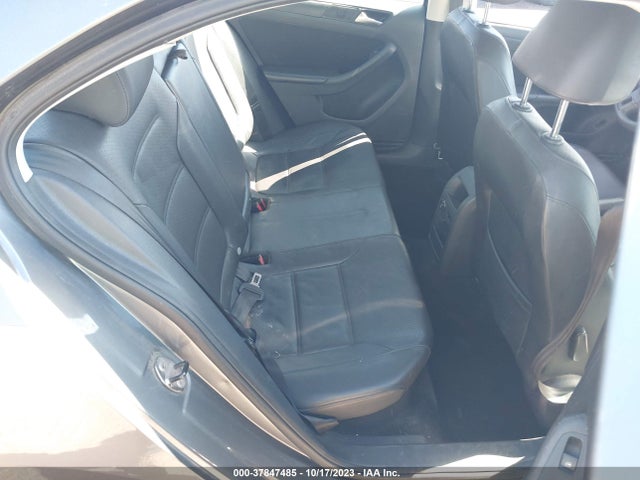 3VWD17AJ4EM249465 Volkswagen Jetta Sedan Se
