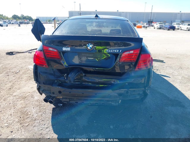 2013 BMW 528I VIN: WBAXG5C59DD229383