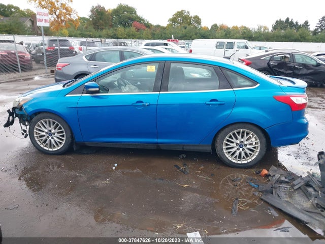 2014 FORD FOCUS TITANIUM VIN: 1FADP3J26EL269386