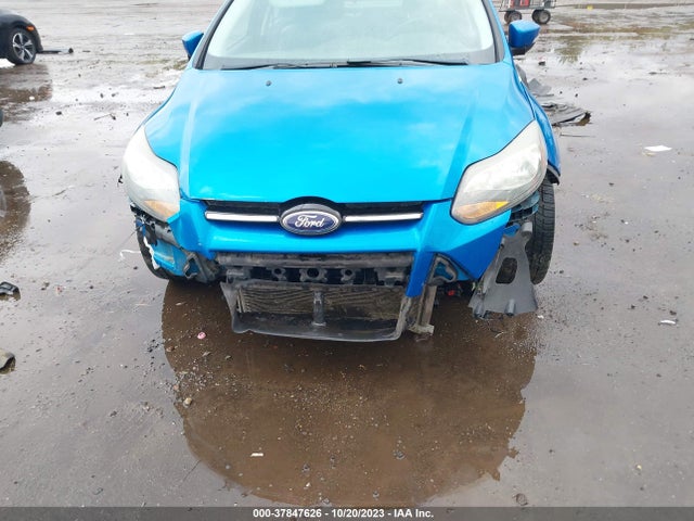 2014 FORD FOCUS TITANIUM VIN: 1FADP3J26EL269386