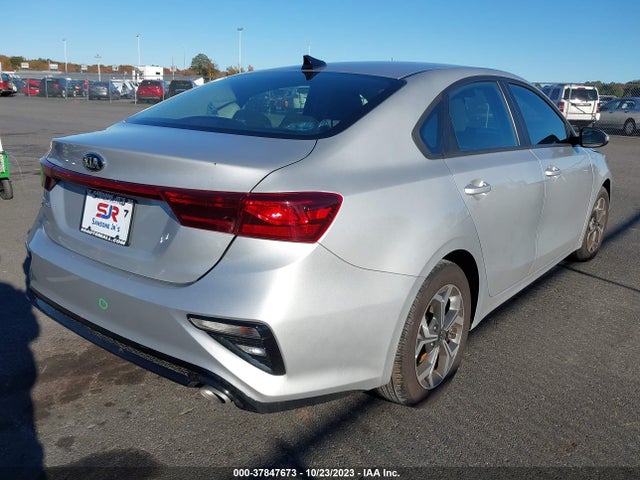 2021 KIA FORTE LXS VIN: 3KPF24AD2ME385894
