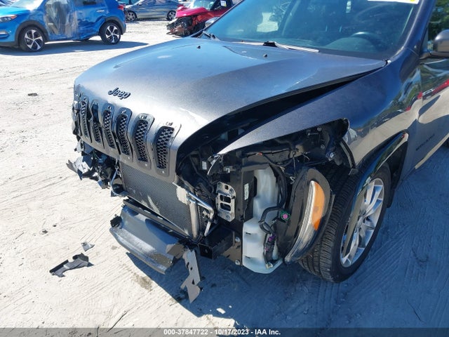 2018 JEEP CHEROKEE LATITUDE TECH CONNECT VIN: 1C4PJLCX9JD606638