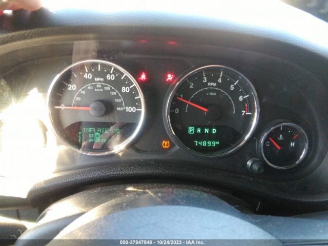 1C4BJWEG1HL700442 Jeep Wrangler Unlimited Sahara
