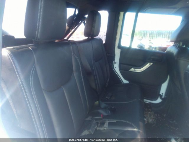 1C4BJWEG1HL700442 Jeep Wrangler Unlimited Sahara