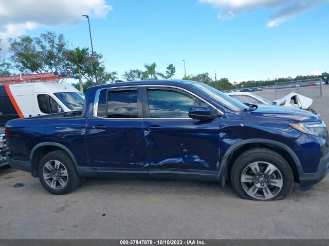 2017 HONDA RIDGELINE RTL VIN: 5FPYK3F57HB028383