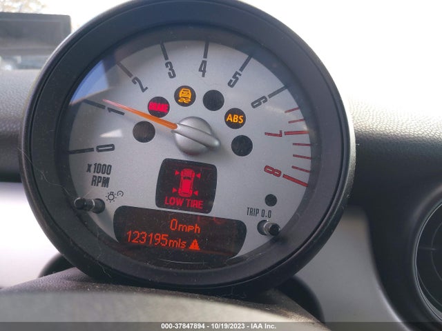 2011 MINI COOPER HARDTOP WMWSU3C54BT099507 Photo 6