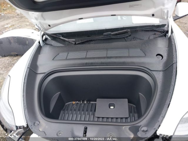 2023 TESLA MODEL Y 7SAYGDEF0PF705298 Photo 9