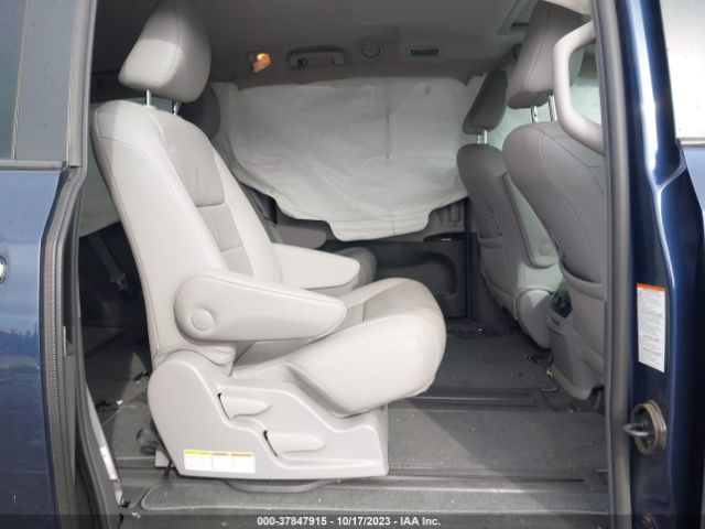 5TDYZ3DCXJS920716 Toyota SIENNA XLE