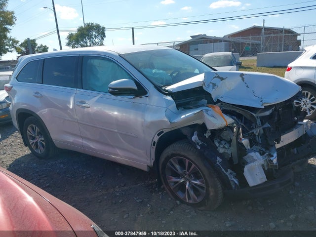 Toyota Highlander Le 2015 5TDZKRFH3FS074585 Image 14