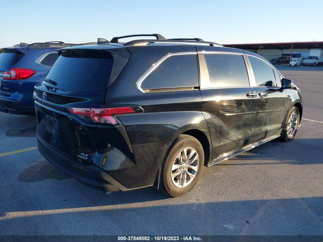 2022 TOYOTA SIENNA XLE VIN: 5TDYRKEC7NS109115