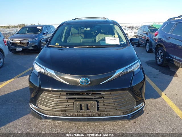 2022 TOYOTA SIENNA XLE VIN: 5TDYRKEC7NS109115
