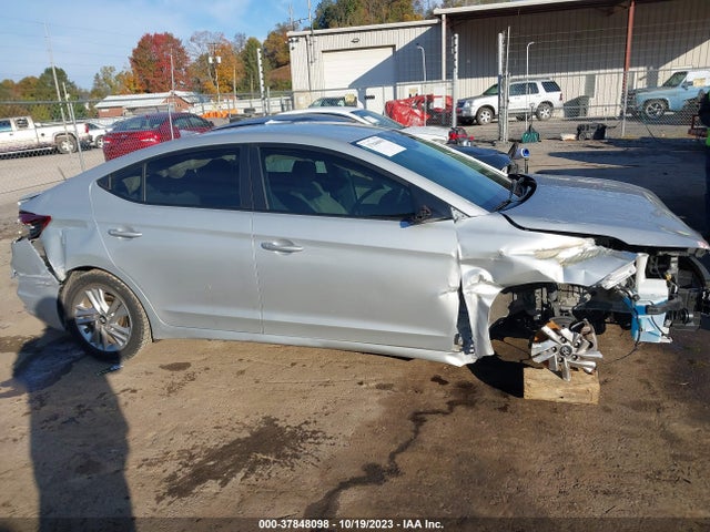 Hyundai ELANTRA SEL 2019 5NPD84LF1KH472411 Image 14