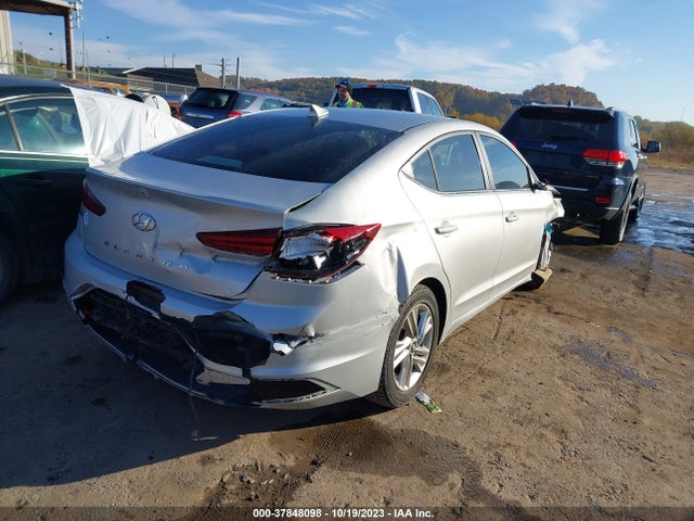 Hyundai ELANTRA SEL 2019 5NPD84LF1KH472411 Image 4