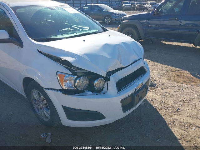 Chevrolet SONIC LT 2016 1G1JC5SH4G4184754 Image 12