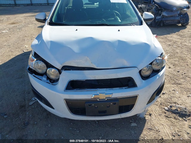 Chevrolet SONIC LT 2016 1G1JC5SH4G4184754 Image 6