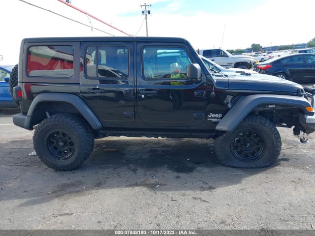 1C4HJXDN6JW301806 Jeep Wrangler Unlimited Sport S