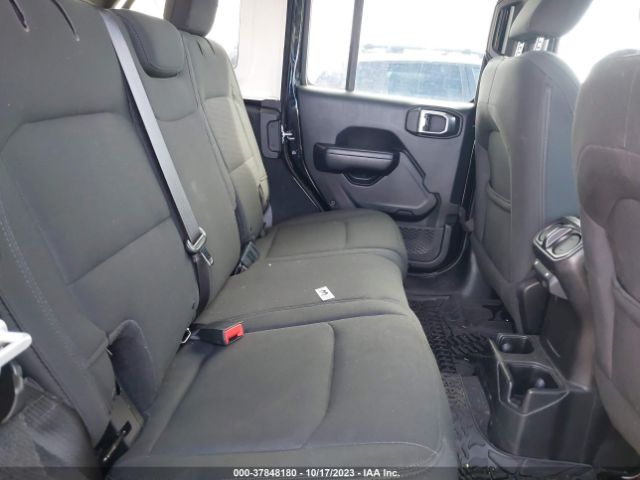 1C4HJXDN6JW301806 Jeep Wrangler Unlimited Sport S