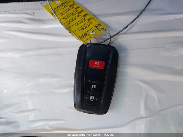Toyota Prius Four 2016 JTDKARFU6G3507904 Image 11
