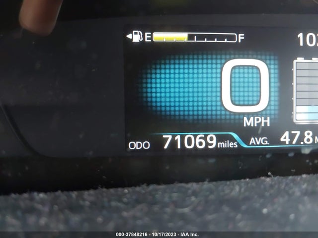 Toyota Prius Four 2016 JTDKARFU6G3507904 Image 15