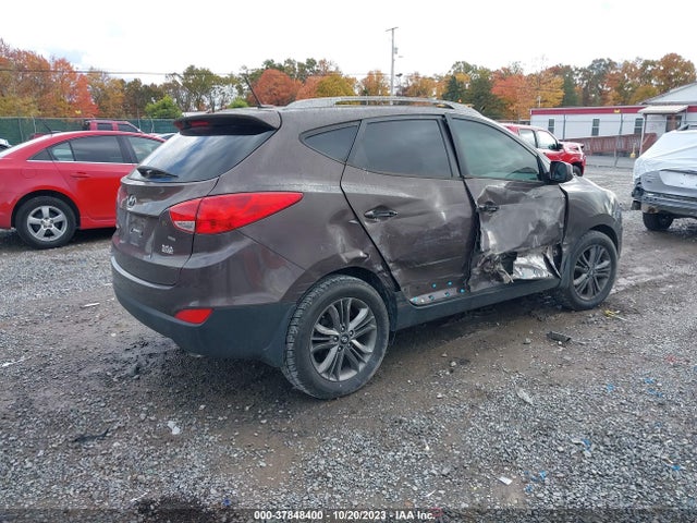 2015 HYUNDAI TUCSON SE VIN: KM8JU3AG5FU030372
