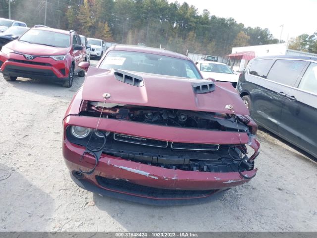 2C3CDZAG5JH310518 Dodge Challenger Sxt Plus