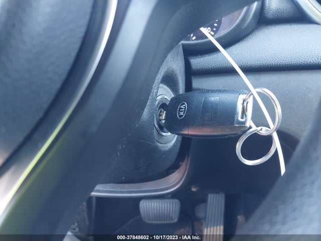 2019 KIA SPORTAGE LX VIN: KNDPM3AC0K7628079