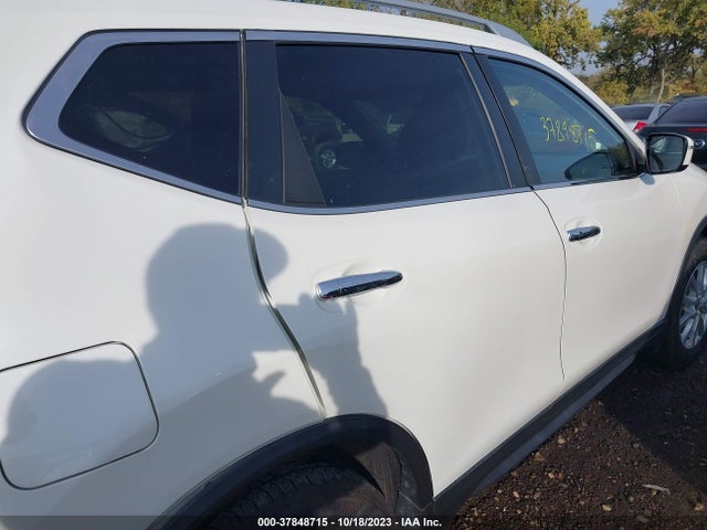 Nissan ROGUE SV 2017 KNMAT2MT7HP572634 Image 13