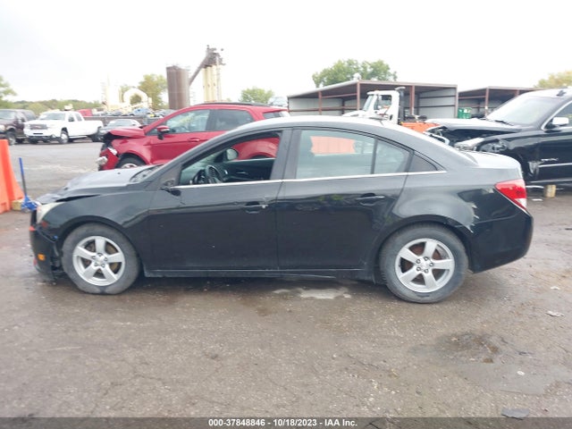 2014 CHEVROLET CRUZE 1LT AUTO VIN: 1G1PC5SB1E7269682