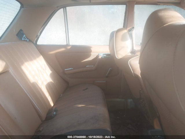 1979 MERCEDES-BENZ 240D VIN: 12312312145256
