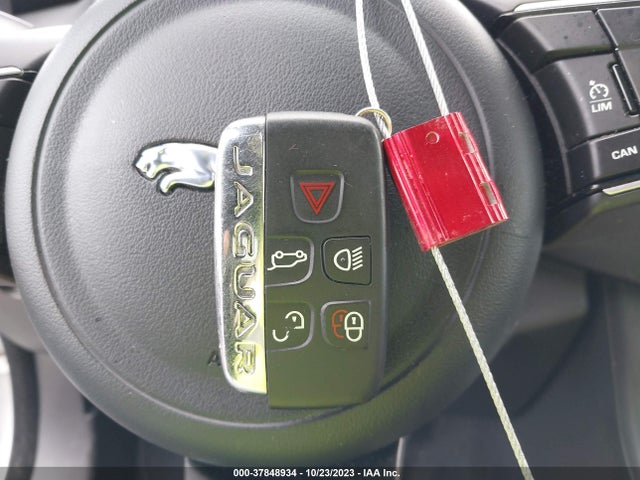 2018 JAGUAR F-PACE SADCJ2FX0JA270985 Photo 10