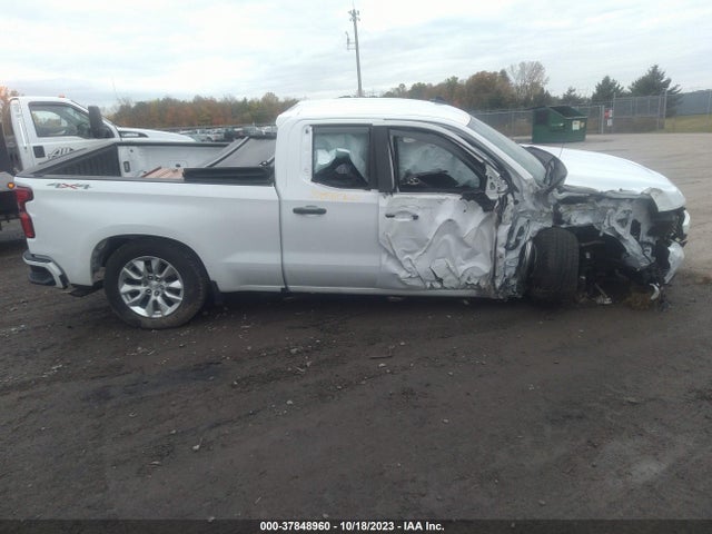 Chevrolet Silverado 1500 Custom 2021 1GCRYBEK1MZ360093 Image 13