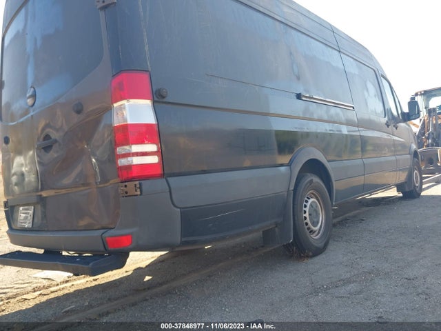 Freightliner Sprinter Vans 2016 WDYPE8CD4GP309246 Image 4